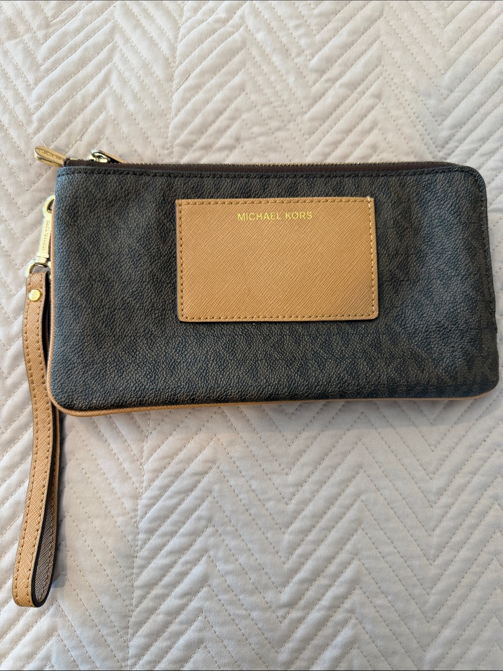 Michael Kors Bedford Double Zip Coated Canvas Wristlet w/ Tan Front Patch Pocket